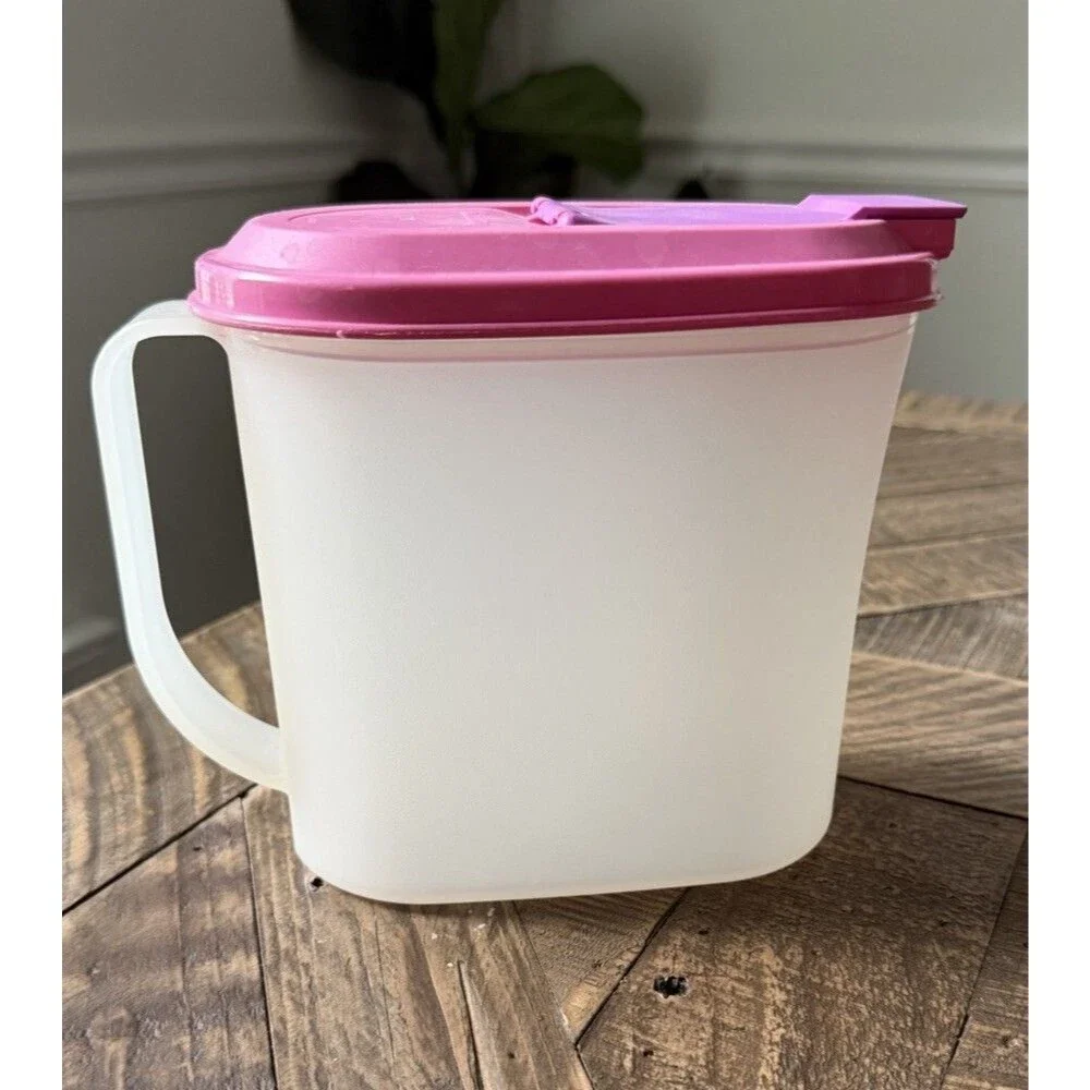 TUPPERWARE SlimLine 1 Quart Refrigerator Pitcher #2189A-2 Pink Purple Flip Lid